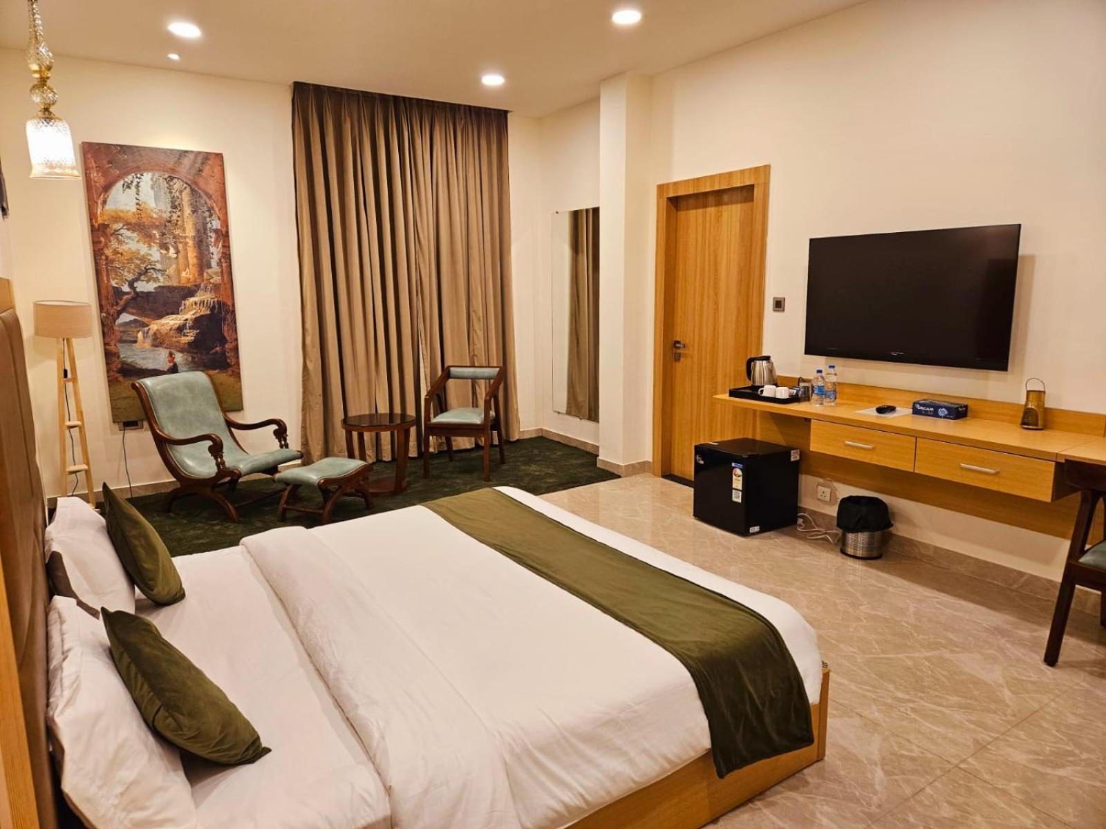 Labels Hotel Nagpur Habitación foto